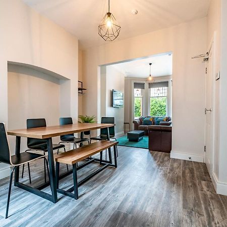Pass The Keys Beautiful 4Br Restored Red Brick Cafes And Park Belfast Esterno foto