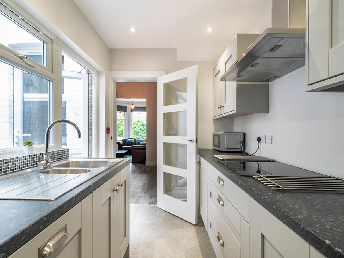 Pass The Keys Beautiful 4Br Restored Red Brick Cafes And Park Belfast Esterno foto