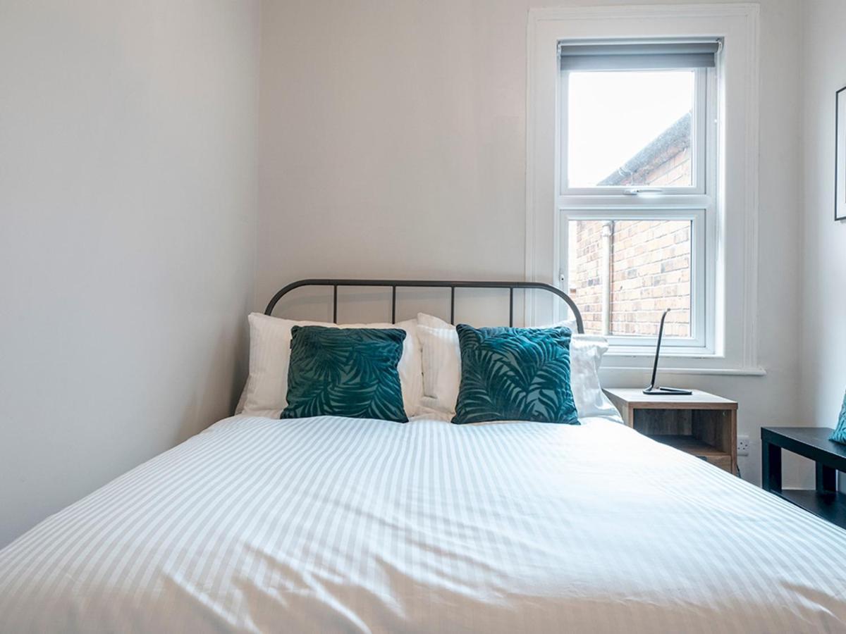 Pass The Keys Beautiful 4Br Restored Red Brick Cafes And Park Belfast Esterno foto